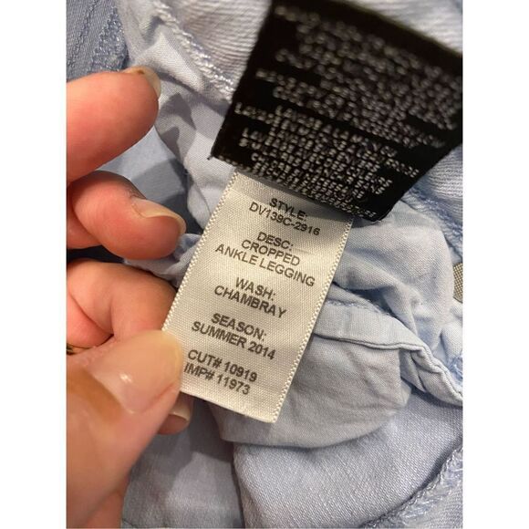 Vince Ankle Cropped Skinny Jeans in Chambray size 27 - Picture 7 of 7